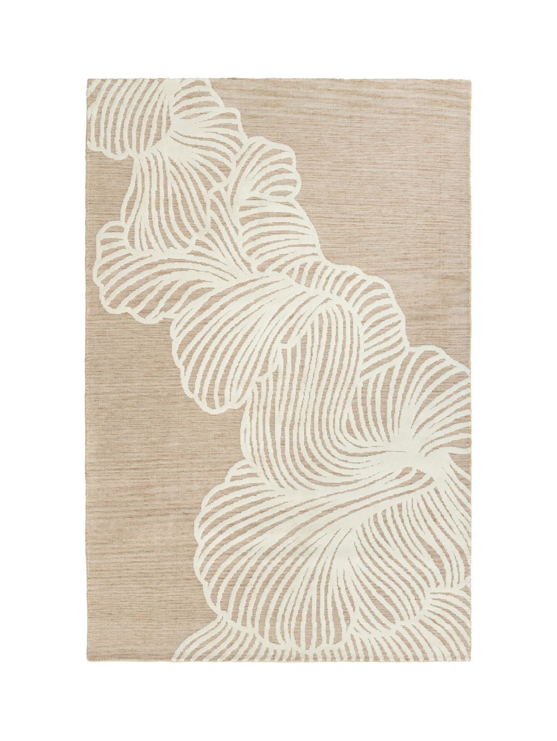 Aurelia Glow (200x300)